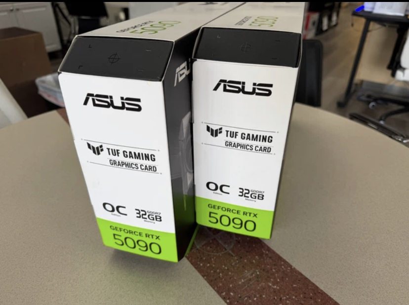 FOR SALES - ASUS GEFORCE RTX 5090 TUF Gaming 32GB GDDR7 NVIDIA - New Sealed