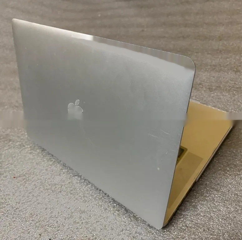 Apple Macbook Pro Mid 2015 - I7 16/256GB - Retina