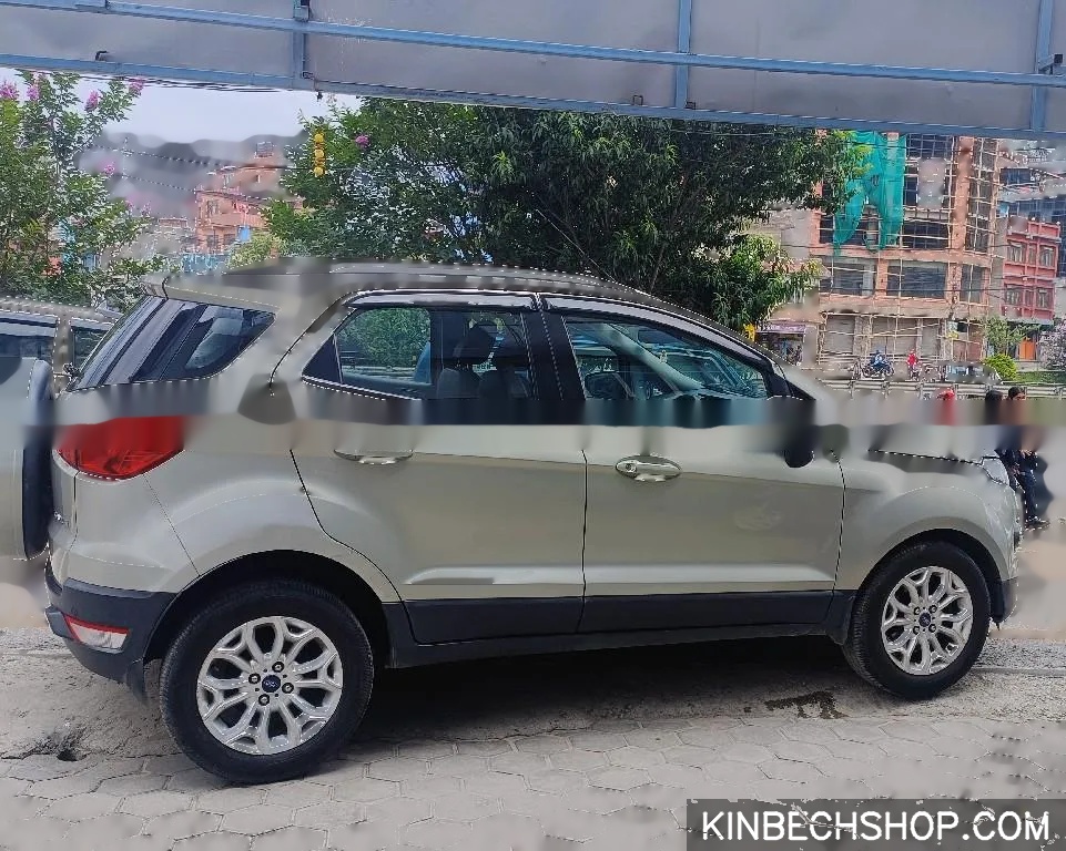 Automatic FordEcosport titanium 2015 model on sale